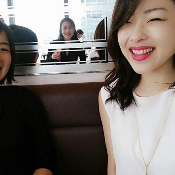 Meet your Posher, Gabby - Picture 3 of 3